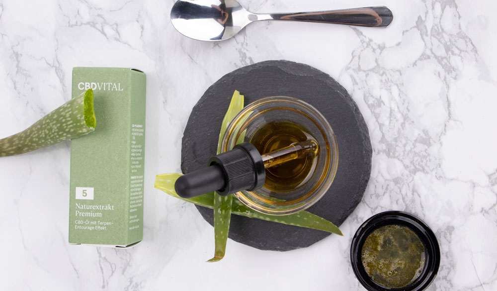 DIY After Sun mit Aloe Vera und CBD DIY After Sun mit Aloe Vera und CBD